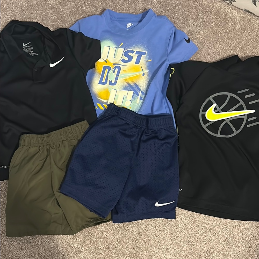 Boys Nike Clothing Bundle